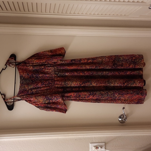 Trina Turk Motion Cold Shoulder Dress - Picture 4 of 12